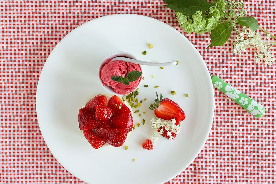 Erdbeereis - Rezeptbild | Gourmetköchin Petra Braun-Lichter